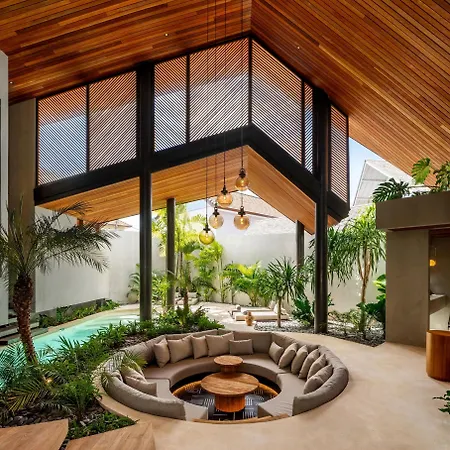 House Of Winds Complex - Unique Stylish 12Br - 4X3Br Villa In Canggu